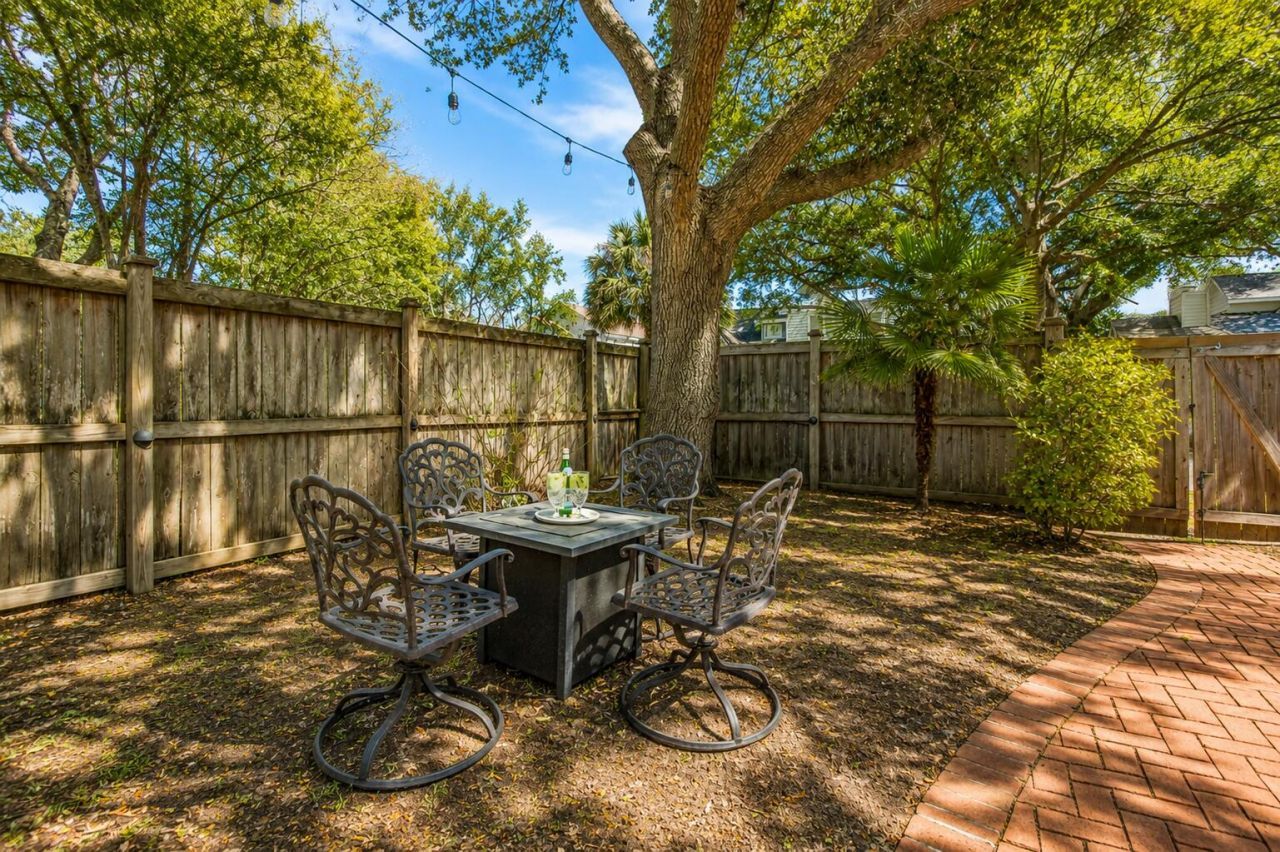 666 Poaug Lane Photo 35