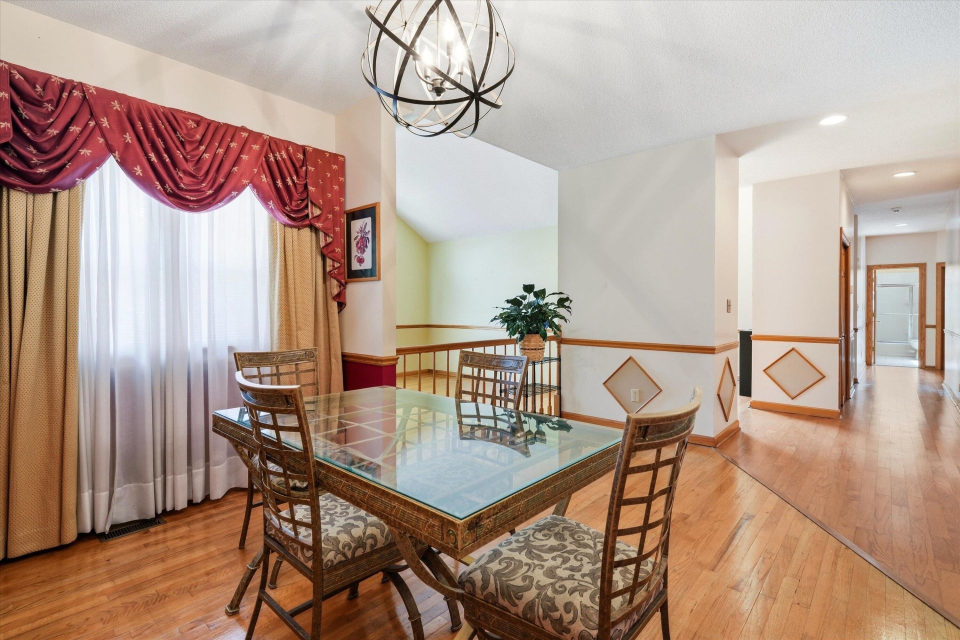 326 Locust Street Photo 11