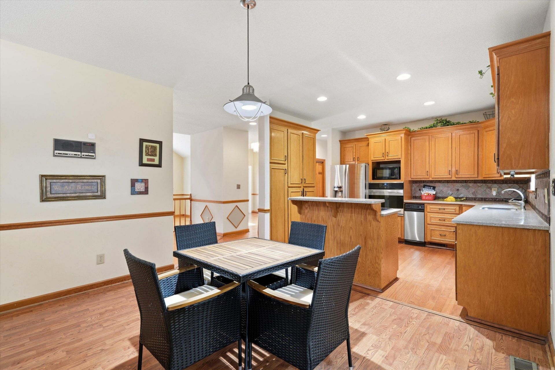 326 Locust Street Photo 14