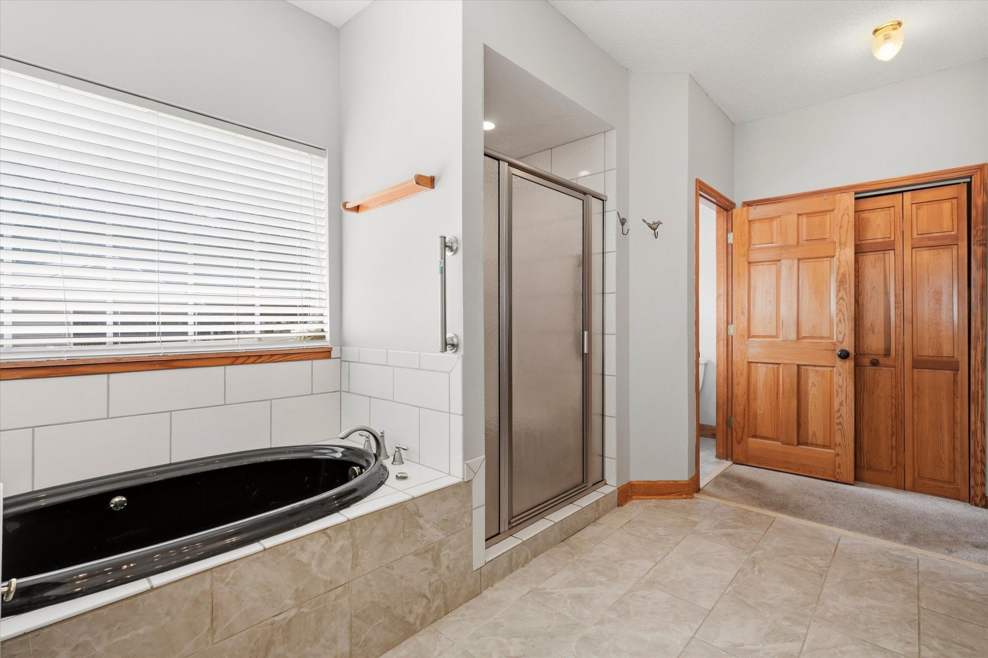 326 Locust Street Photo 29