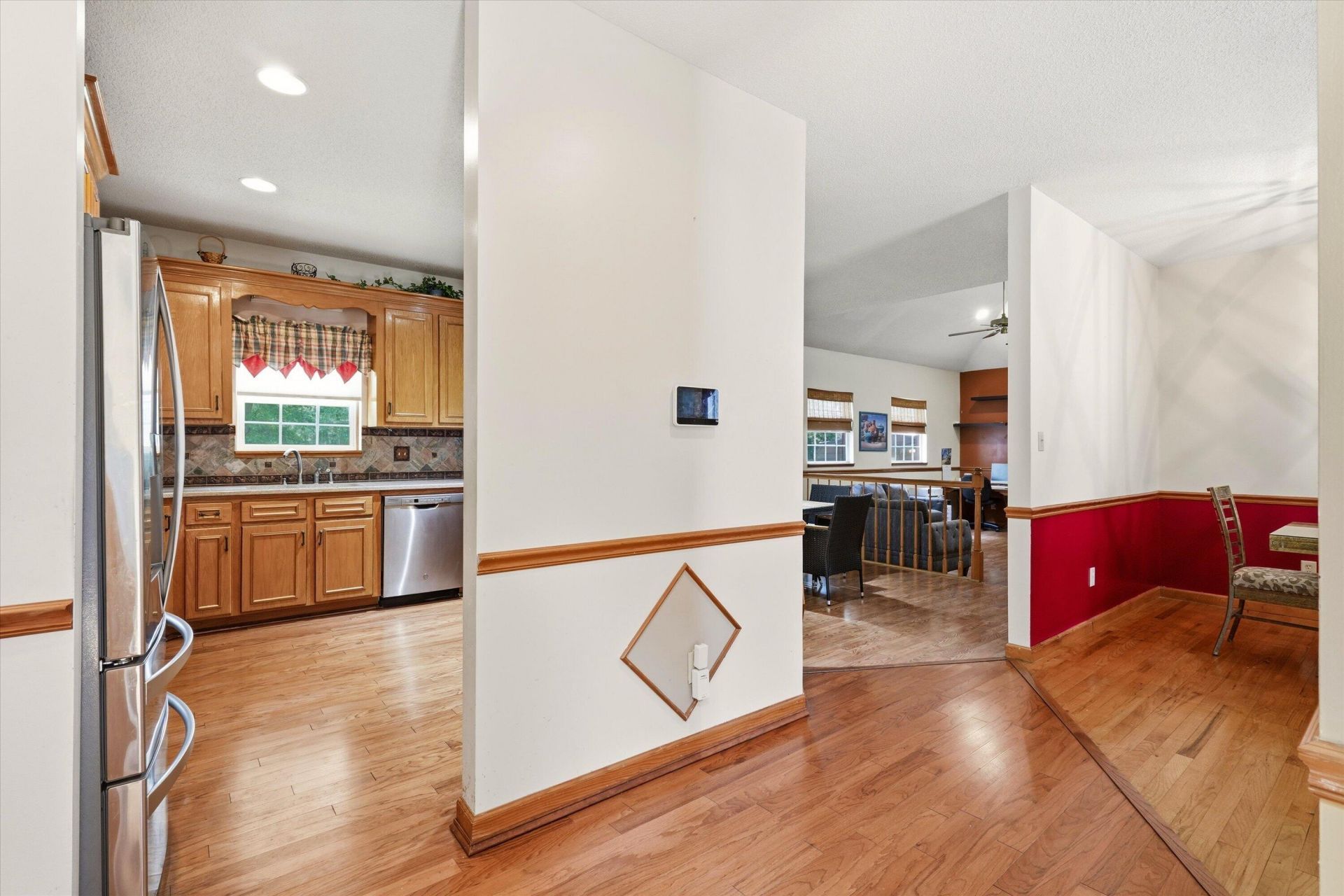 326 Locust Street Photo 8