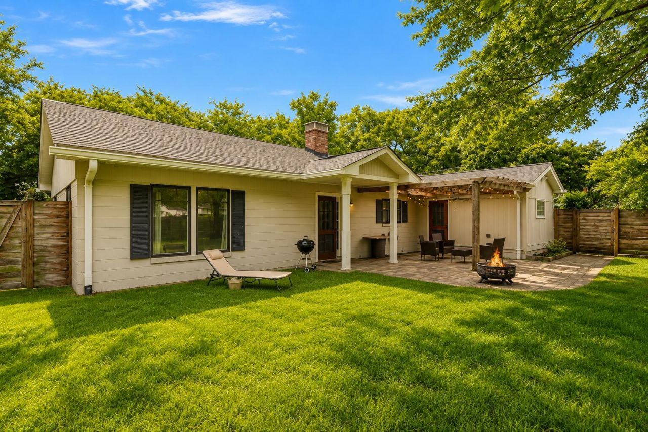 12 Stratford Road Photo 40