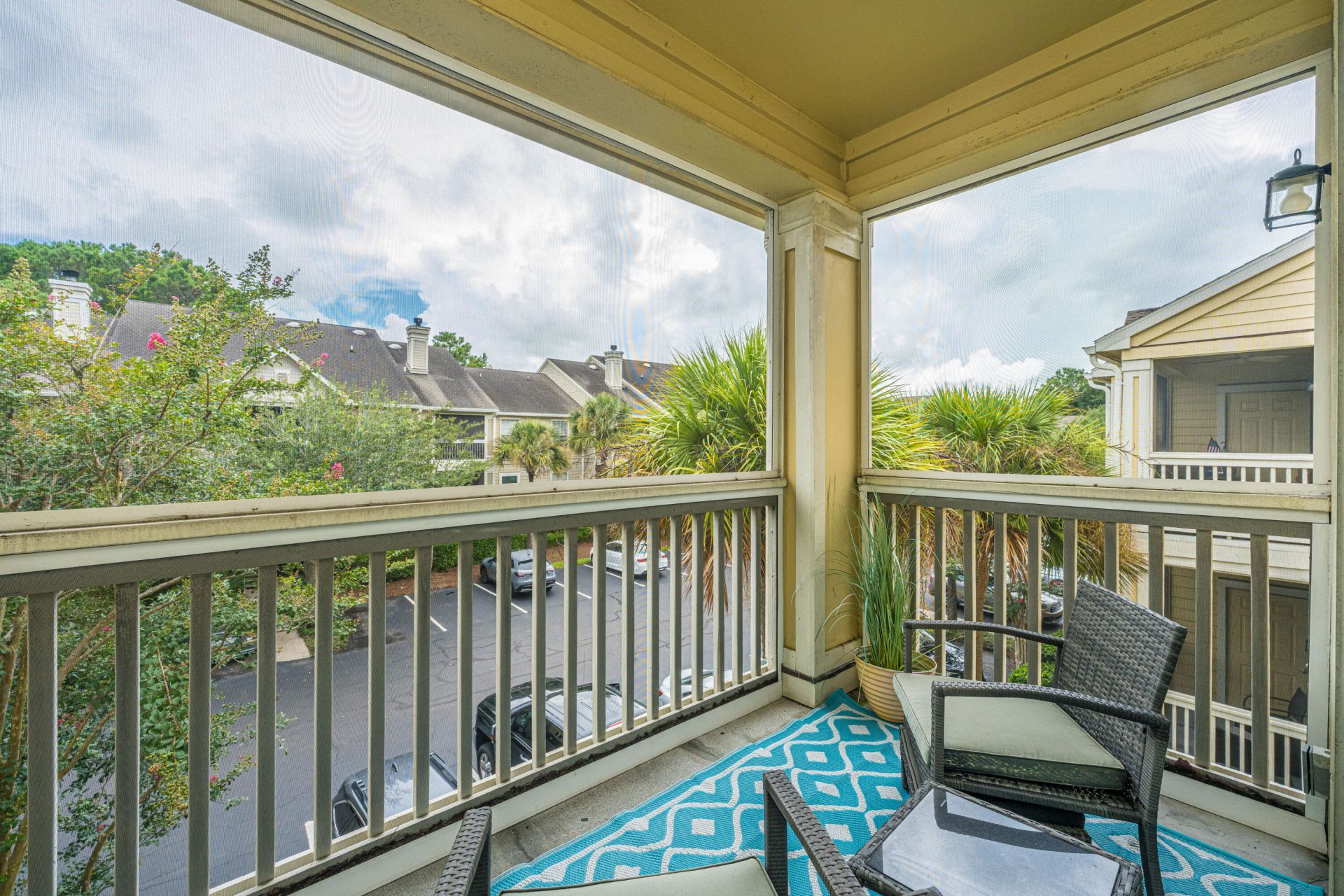1600 Long Grove Photo 21
