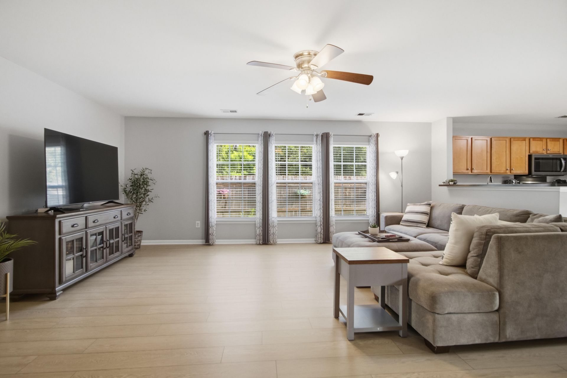1205 Catbird Court Photo 10