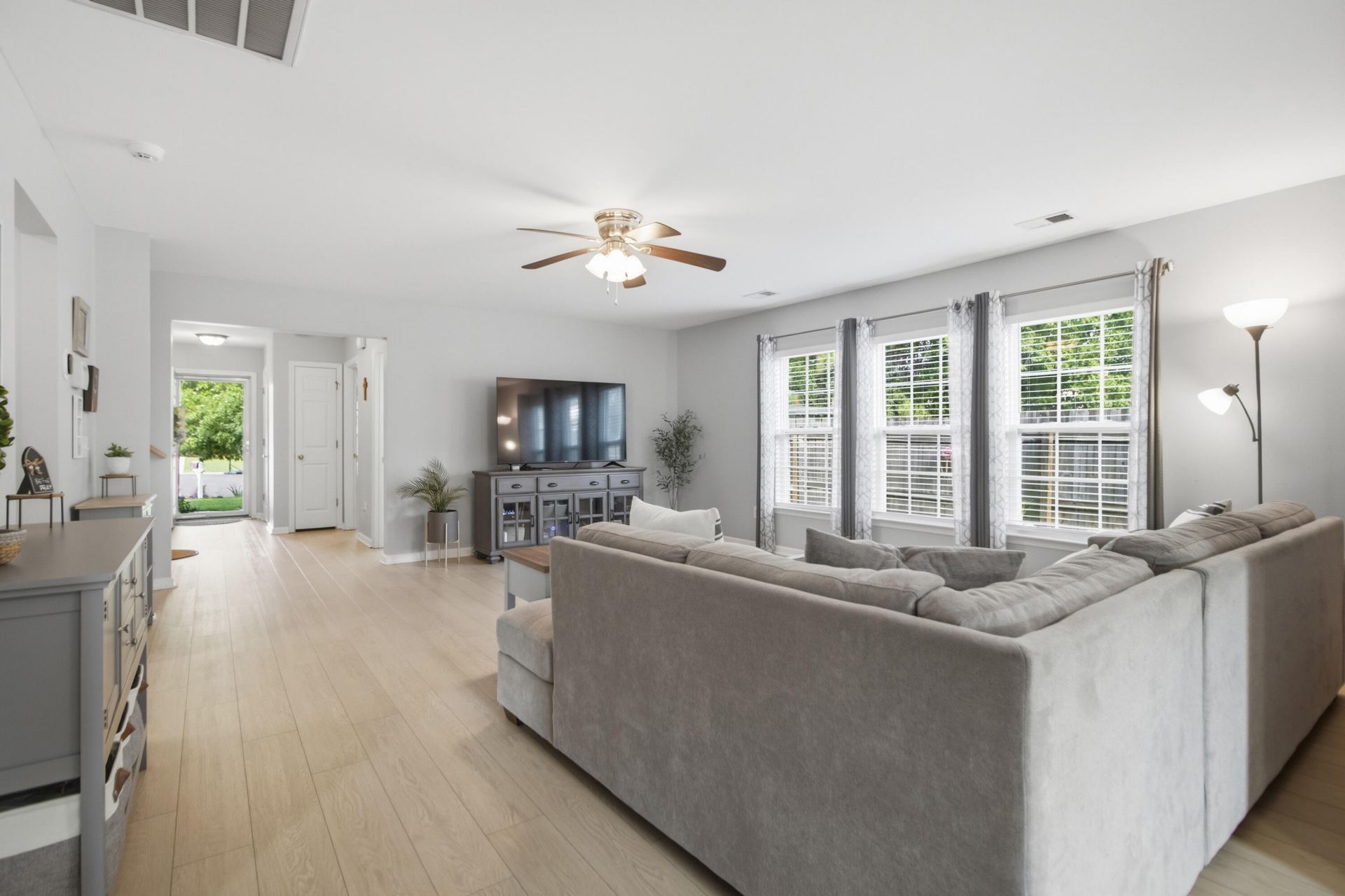 1205 Catbird Court Photo 11