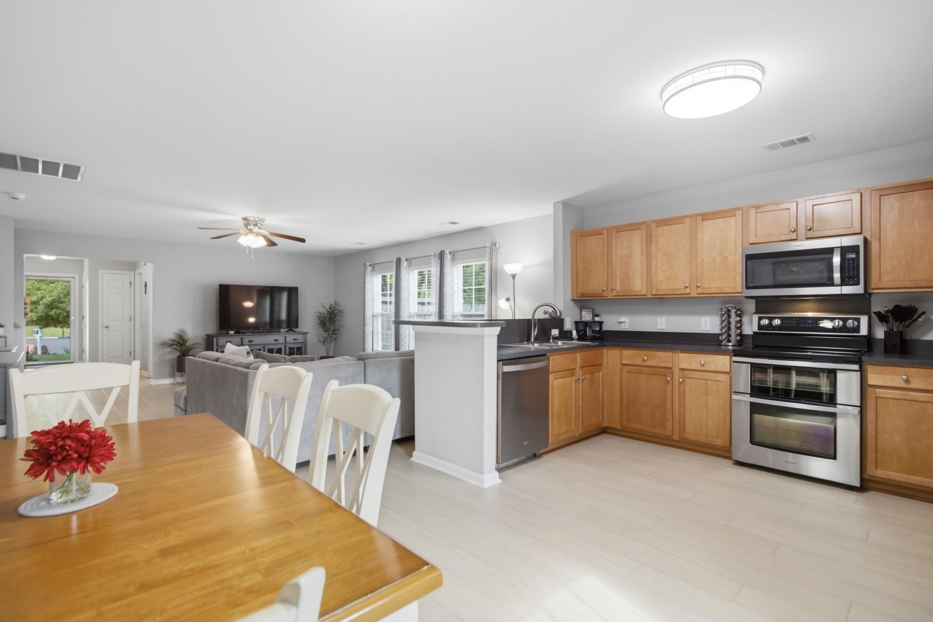1205 Catbird Court Photo 16