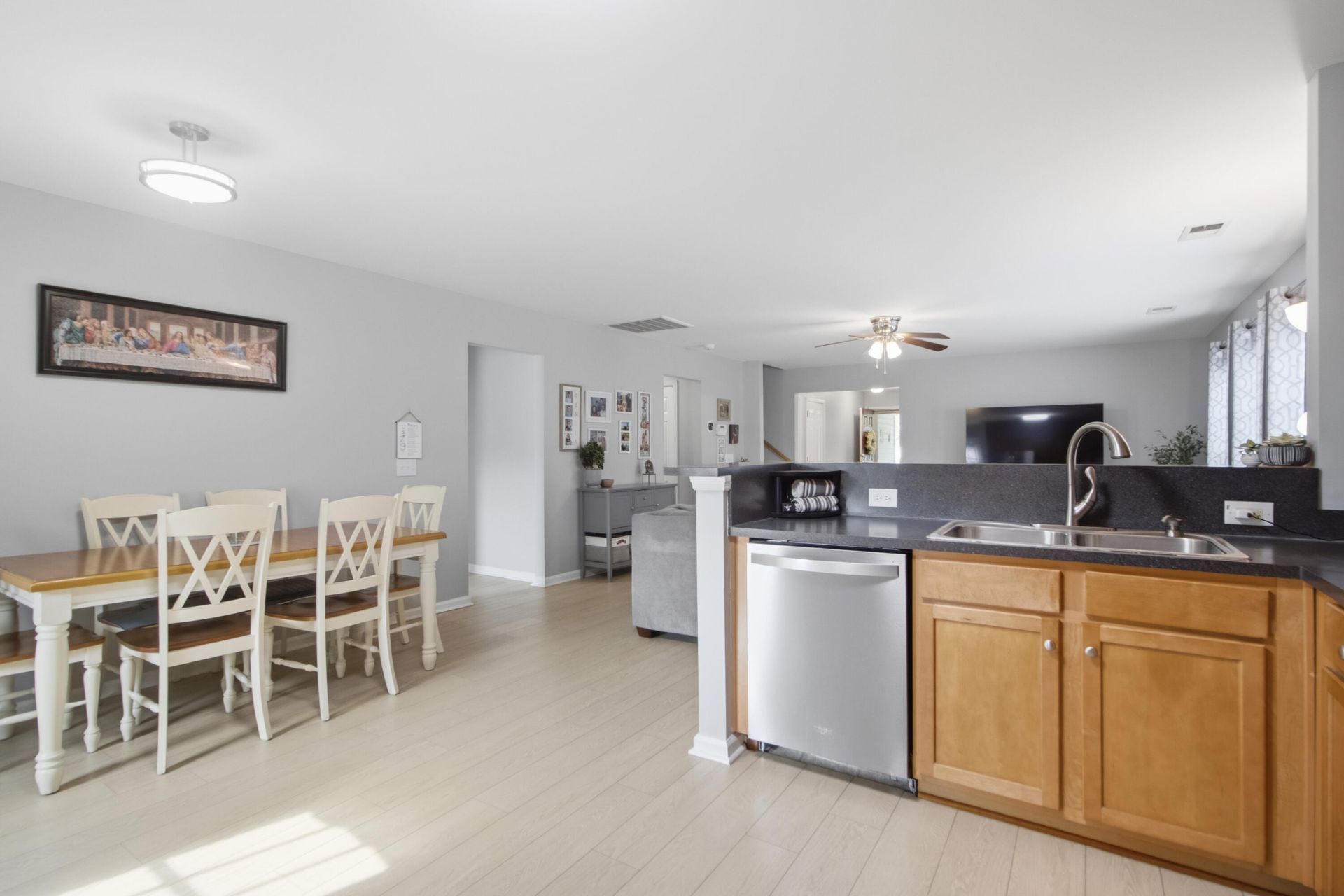 1205 Catbird Court Photo 17