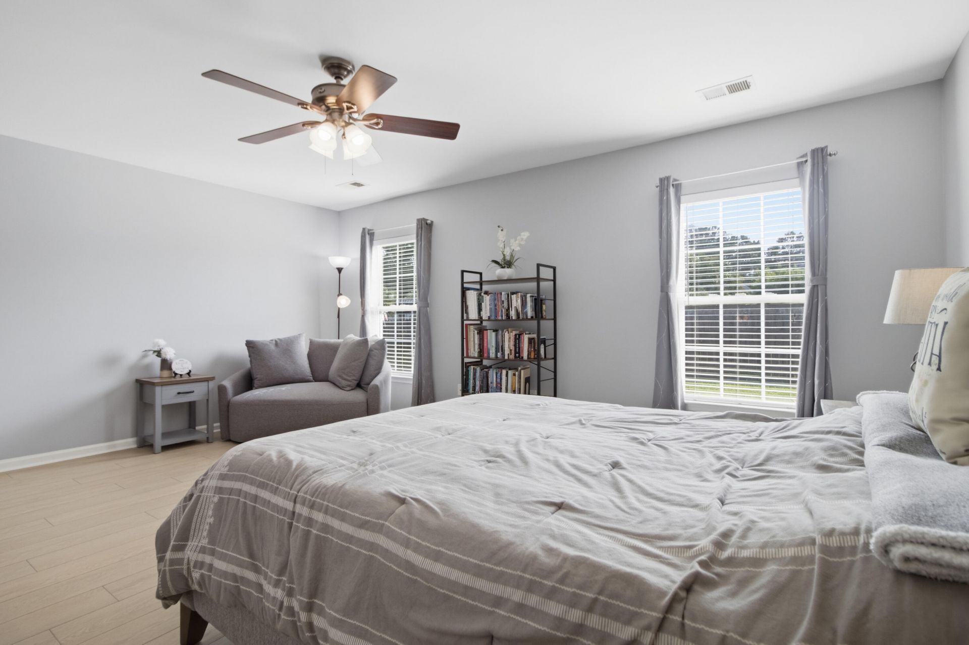 1205 Catbird Court Photo 24