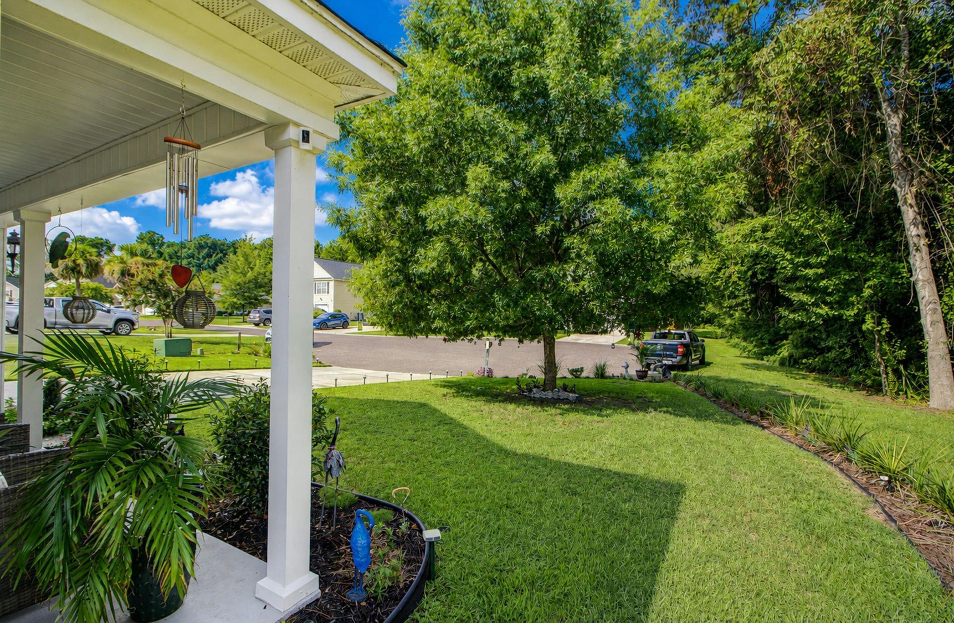 1205 Catbird Court Photo 4