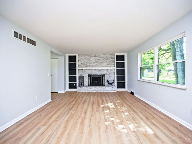 4165 Heritage Glen Drive, Union Twp, OH 45245 Photo 11