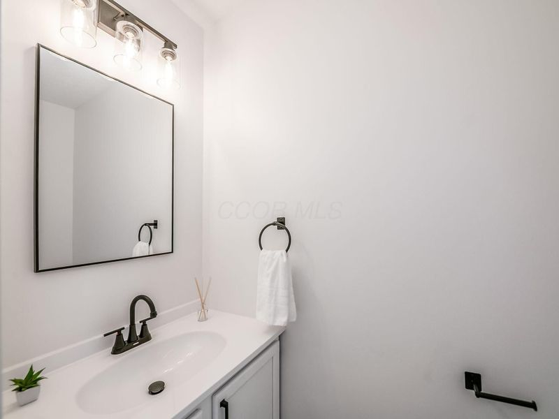 2071 Asher Court , Columbus, OH 43223 Photo 13
