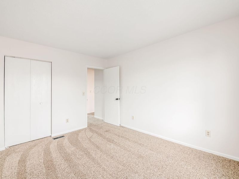 2071 Asher Court , Columbus, OH 43223 Photo 22