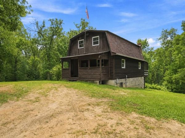 1174 Mckinley Drive, Hudson, WI 54016