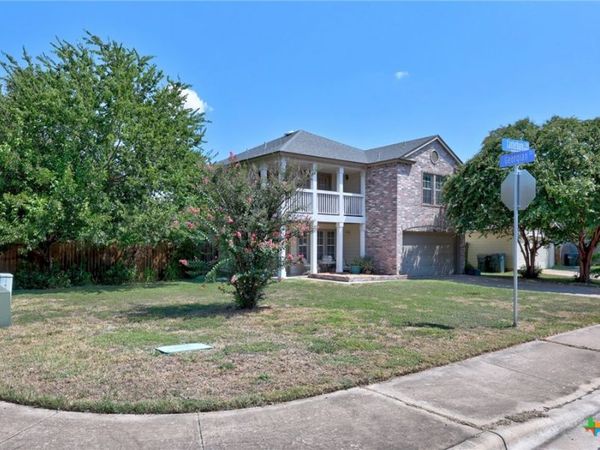 1001 Canterbury Trail, Georgetown, TX 78626