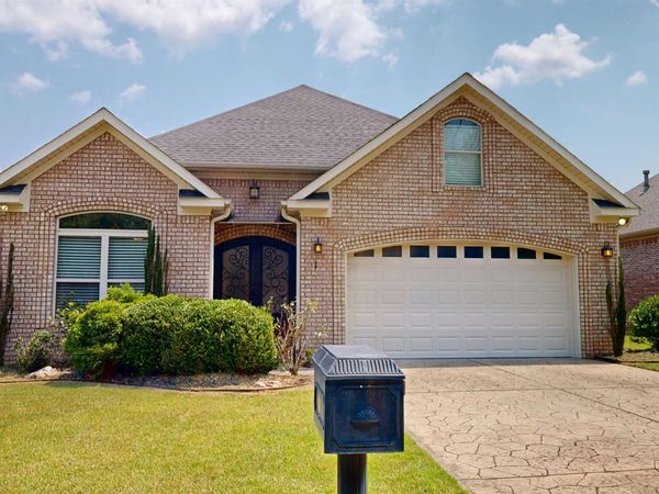 1 Kanis Creek Place, Little Rock, AR 72223