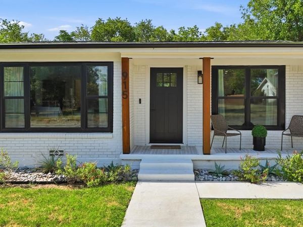 915 W Bridge Street, Granbury, TX 76048