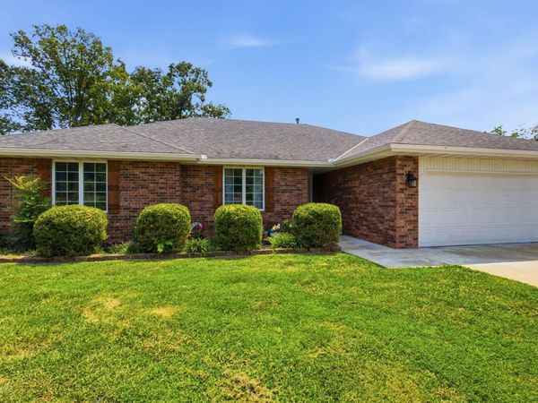 3476 Lawrence 1220 , Everton, MO 65646