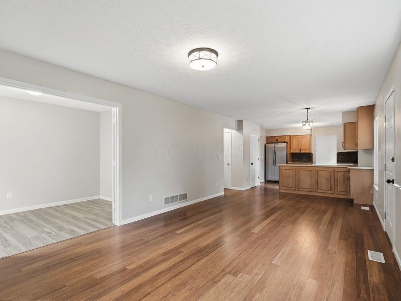 8354 Papillon Avenue , Reynoldsburg, OH 43068 Photo 14