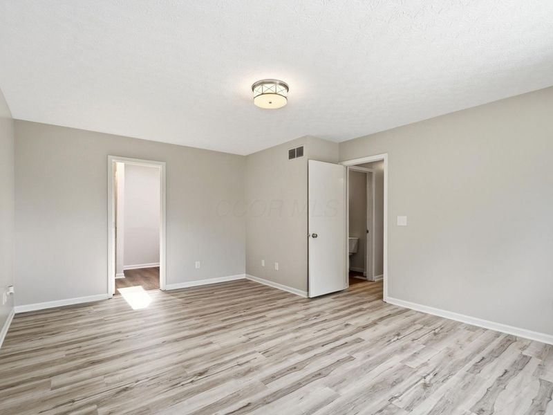 8354 Papillon Avenue , Reynoldsburg, OH 43068 Photo 35