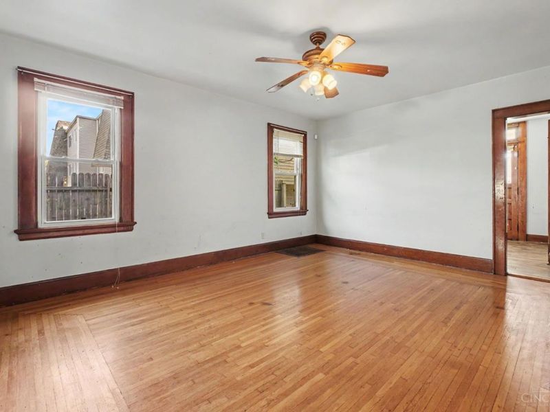 924 Chateau Avenue, Cincinnati, OH 45204 Photo 5