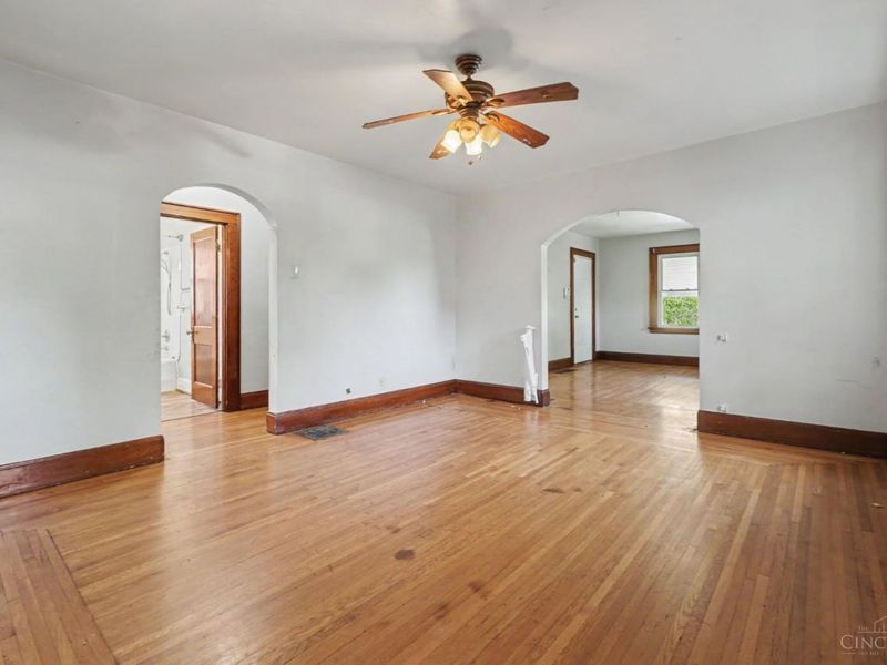 924 Chateau Avenue, Cincinnati, OH 45204 Photo 6