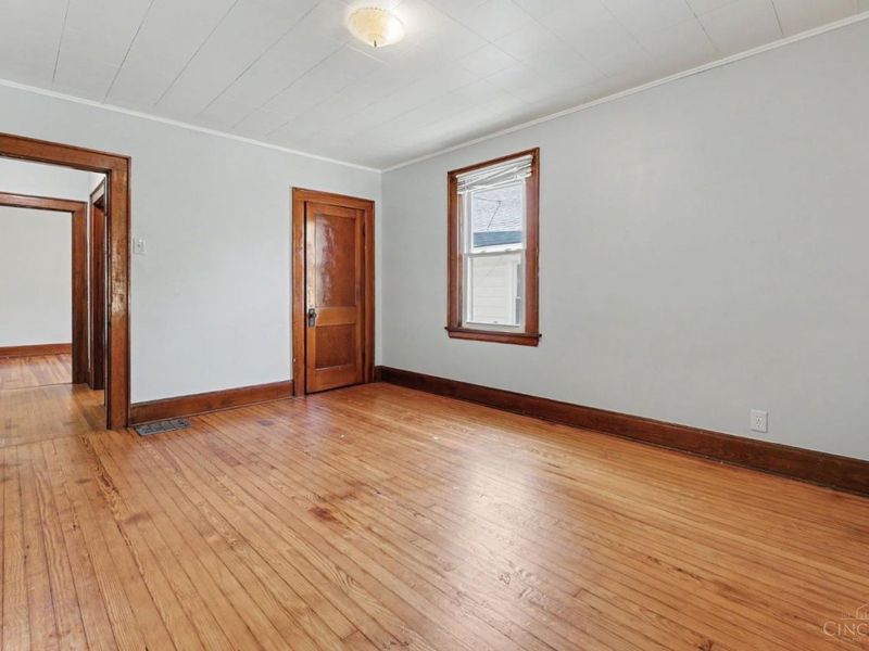924 Chateau Avenue, Cincinnati, OH 45204 Photo 9