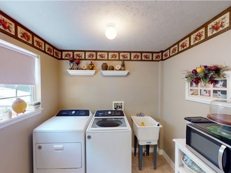 3328 Pine Ridge Drive , Ravenna, OH 44266 Photo 29