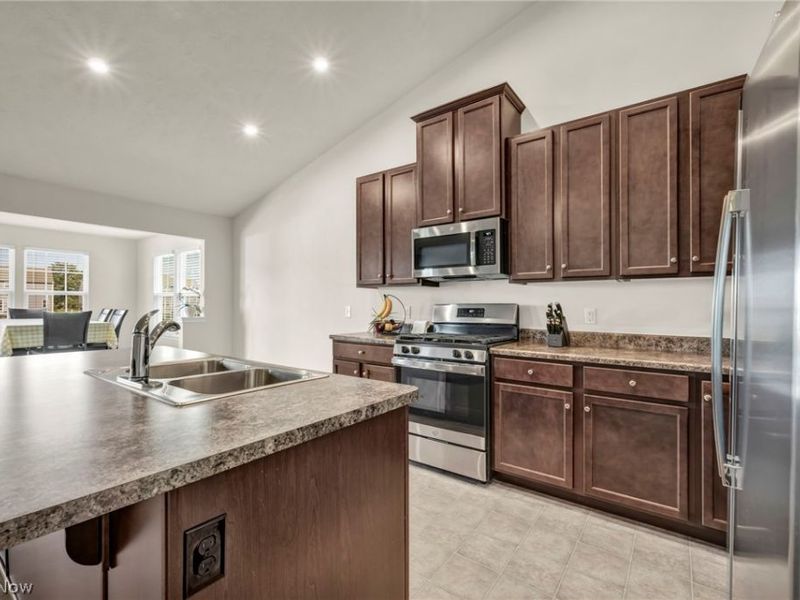 9239 Nash Lane, North Ridgeville, OH 44039 Photo 15