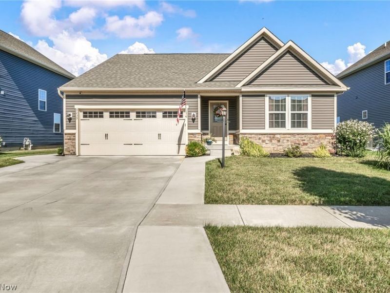 9239 Nash Lane, North Ridgeville, OH 44039 Photo 3