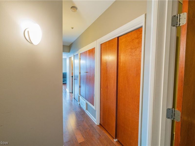 1237 Washington Avenue, Unit 702, Cleveland, OH 44113 Photo 10