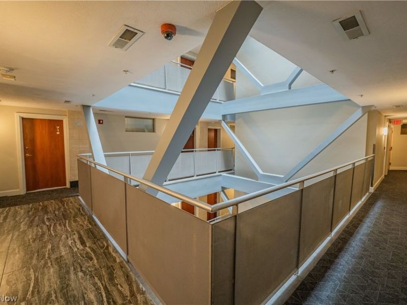 1237 Washington Avenue, Unit 702, Cleveland, OH 44113 Photo 8