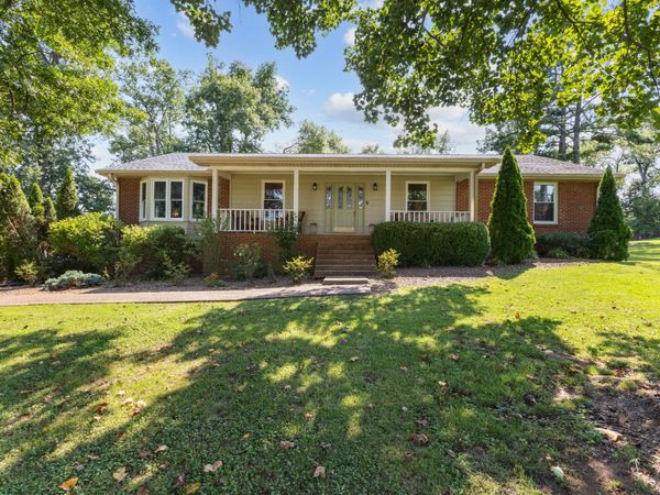 1010 Hearthside Ct S, Hendersonville, TN 37075