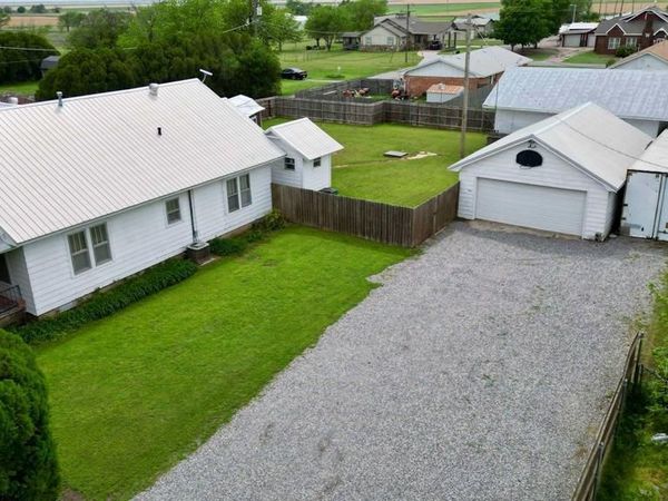 221 East Street, Martha, OK 73556