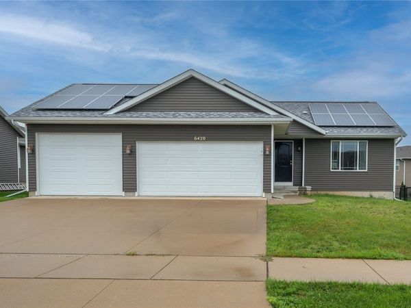 6420 Prairie Sage Drive SW, Cedar Rapids, IA 52404