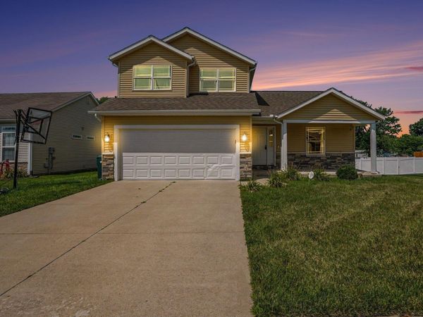 1524 Tall Grass Prairie Drive, Mishawaka, IN 46544