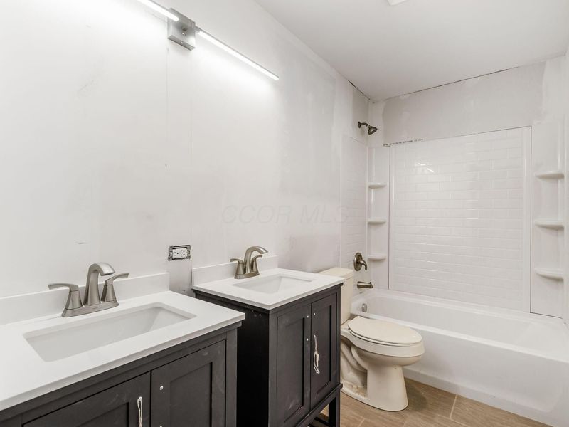 2263 Dawnlight Avenue , Columbus, OH 43211 Photo 17