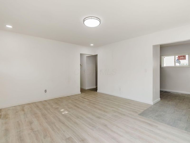 2263 Dawnlight Avenue , Columbus, OH 43211 Photo 4