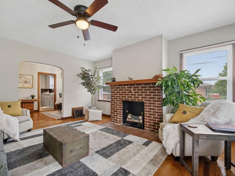 1560 Garling Avenue , Columbus, OH 43223 Photo 8