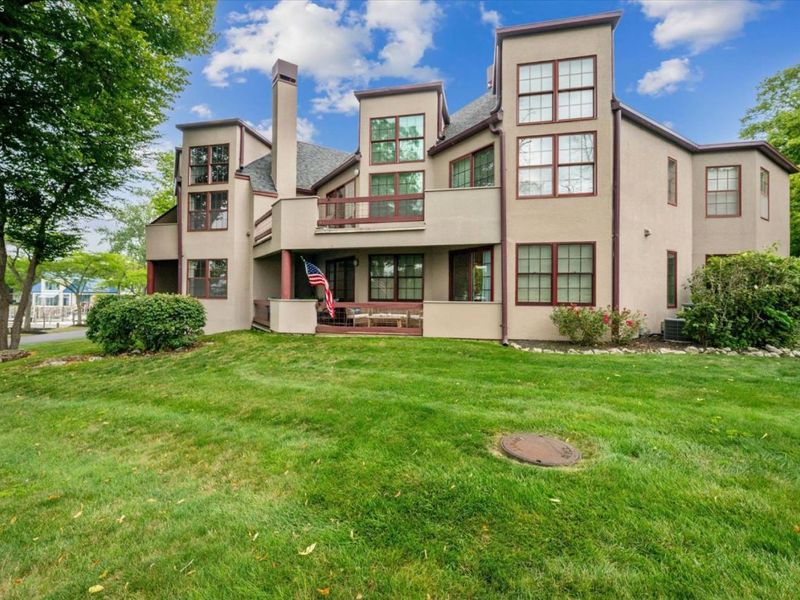 4395 Marin Woods, Unit A, Port Clinton, OH 43452 Photo 2