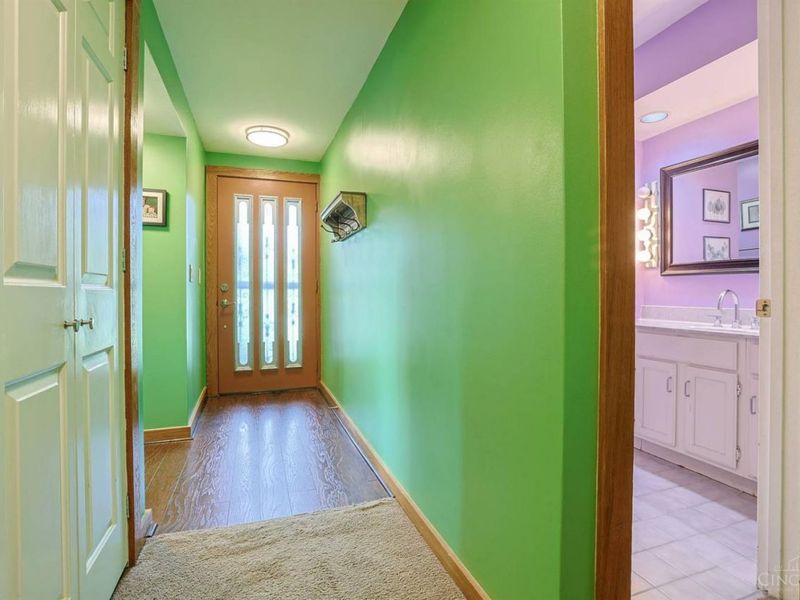 337 Glen Oaks Drive, Delhi Twp, OH 45238 Photo 6