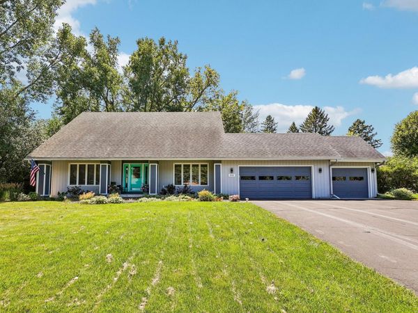 5551 W 93rd Street , Bloomington, MN 55437