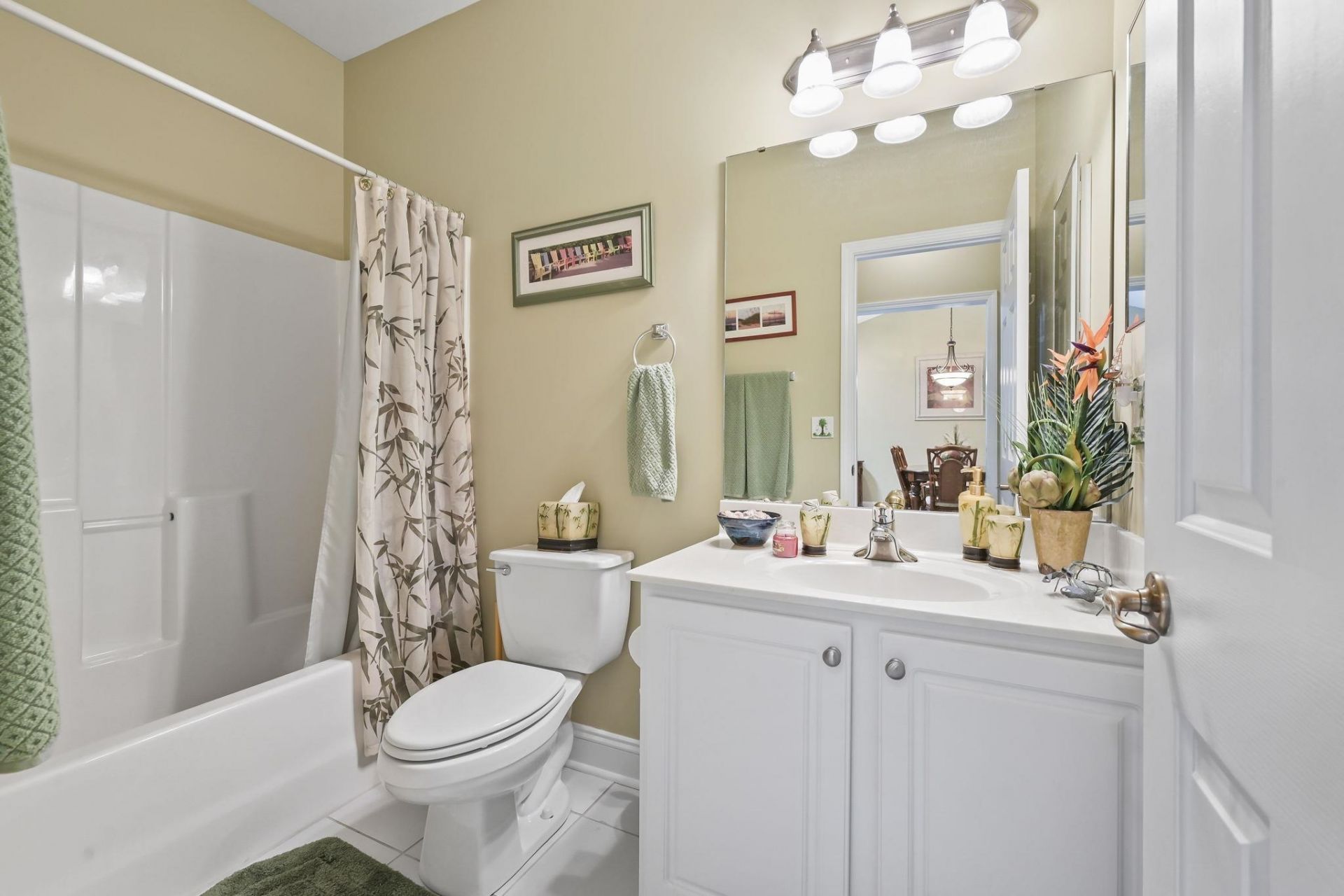 606 Botany Loop Photo 32