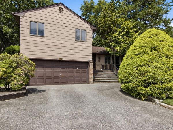 15 Beacon Drive , Port Washington, NY 11050