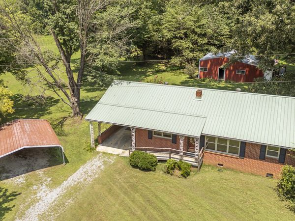 2110 Jay Bird Lane , Dukedom, TN 38226