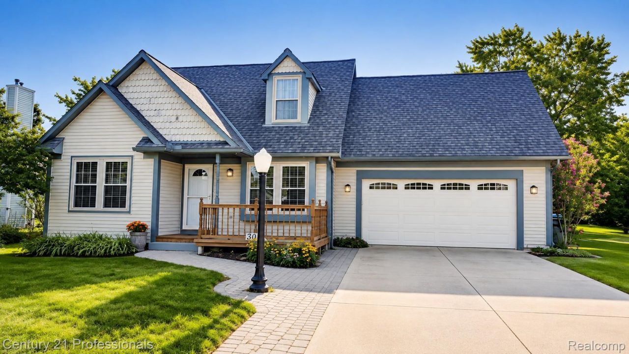 302 Oxford Lake Drive, Oxford Village, Mi 48371 Main Photo