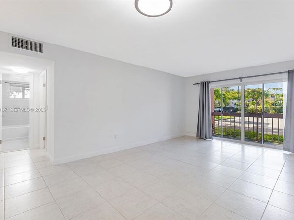 7705 Camino Real , Unit 101, Miami, FL 33143