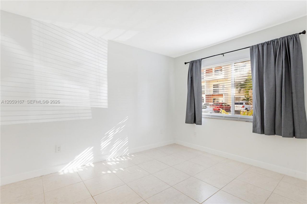 7705 Camino Real , Unit 101, Miami, FL 33143 Photo