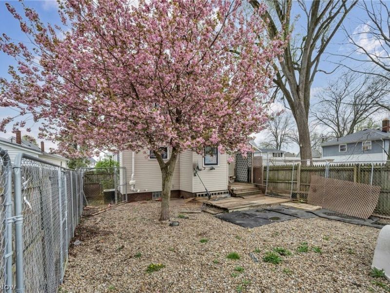 1815 Walden Avenue NW, Canton, OH 44709 Photo 27
