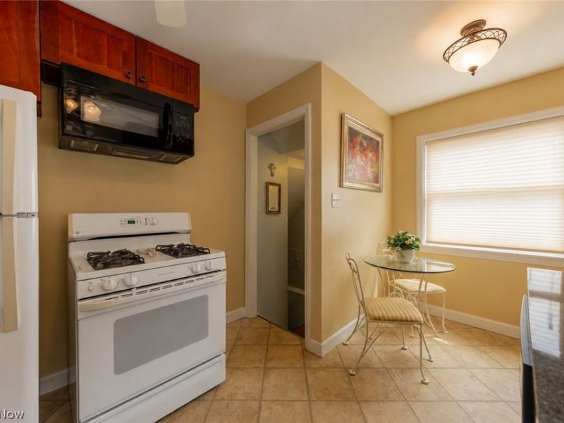 9408 S Highland Avenue , Garfield Heights, OH 44125 Photo 9