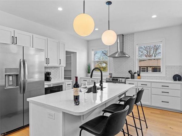 619 SW C Street , Bentonville, AR 72712